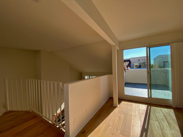 1123 N Flores #20 2020 - 21.jpeg