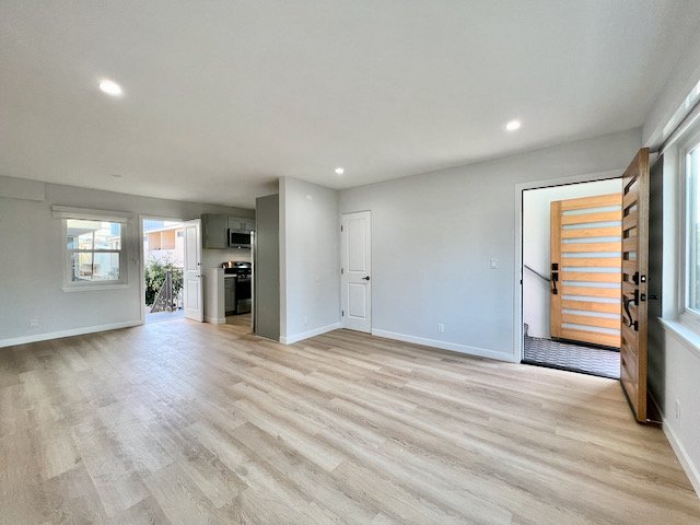 11700 Dorothy #2 (lower) - 19.jpeg
