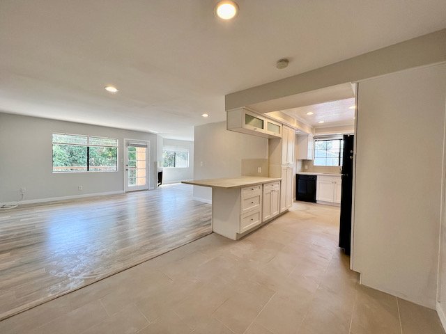 13156 Riverside Dr #6 - 4.jpeg