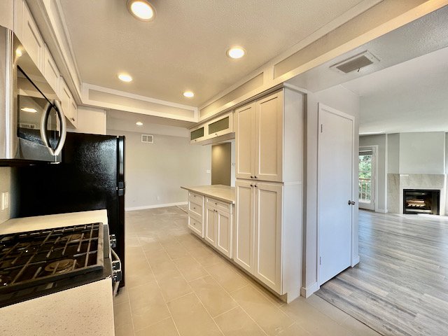13156 Riverside Dr #6 - 7.jpeg