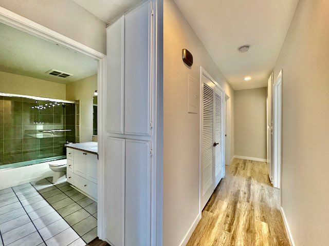 13156 Riverside Dr #6 - 8.jpeg