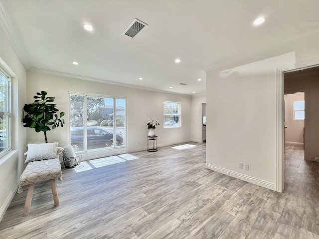 126 N Pass Ave - 12.jpeg