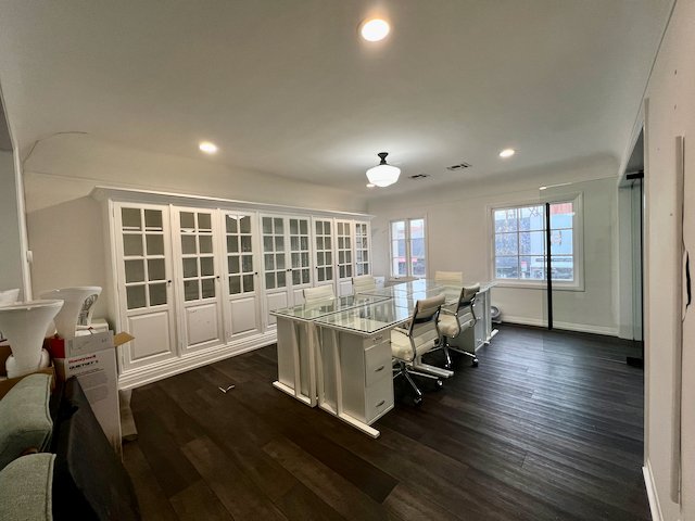 619 S La Brea Furnished - 2.jpeg