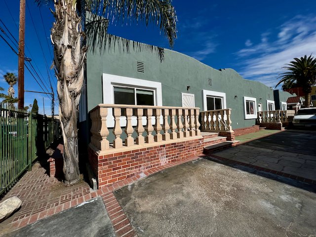 630 N kingsley Dr - 1.jpeg