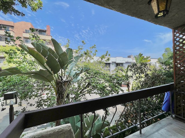 1735 Fuller Ave #326 - 3.jpeg