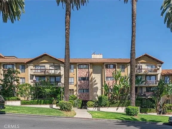 1735 Fuller Ave #326