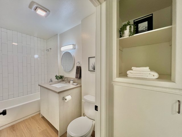 632 1-2 Kingsley Ave - 11.jpeg