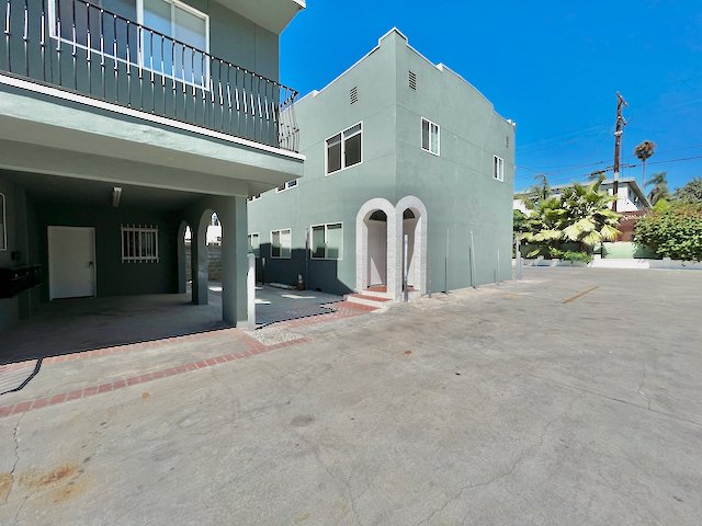 632 1-2 Kingsley Ave - 18.jpeg