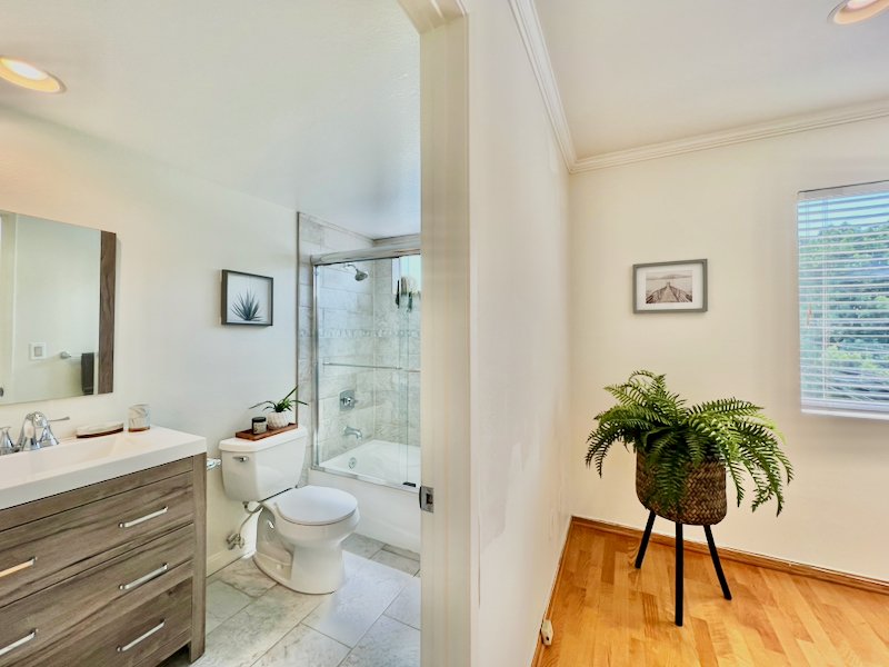 4257 Laurel Canyon Blvd #4 - 16.jpeg