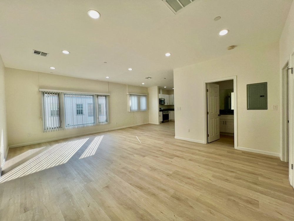 1409 N Hobart Blvd #103 - 1.jpeg