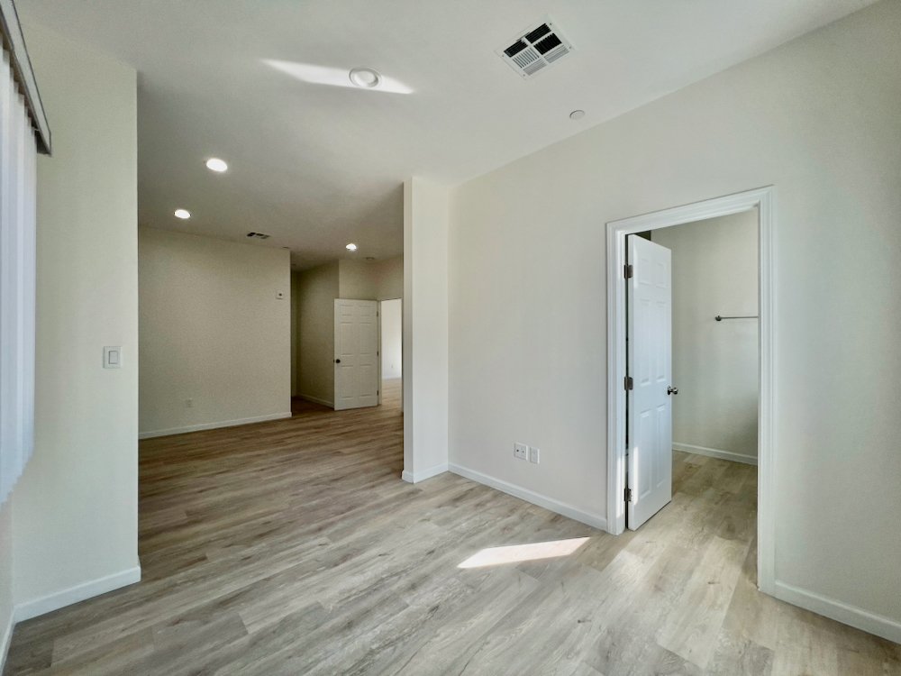 1409 N Hobart Blvd #103 - 8.jpeg