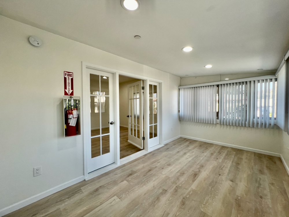 1409 N Hobart Blvd #103 - 18.jpeg