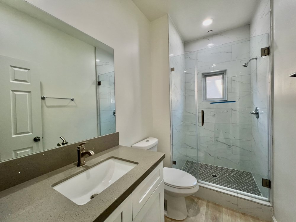 1409 N Hobart Blvd #103 - 19.jpeg