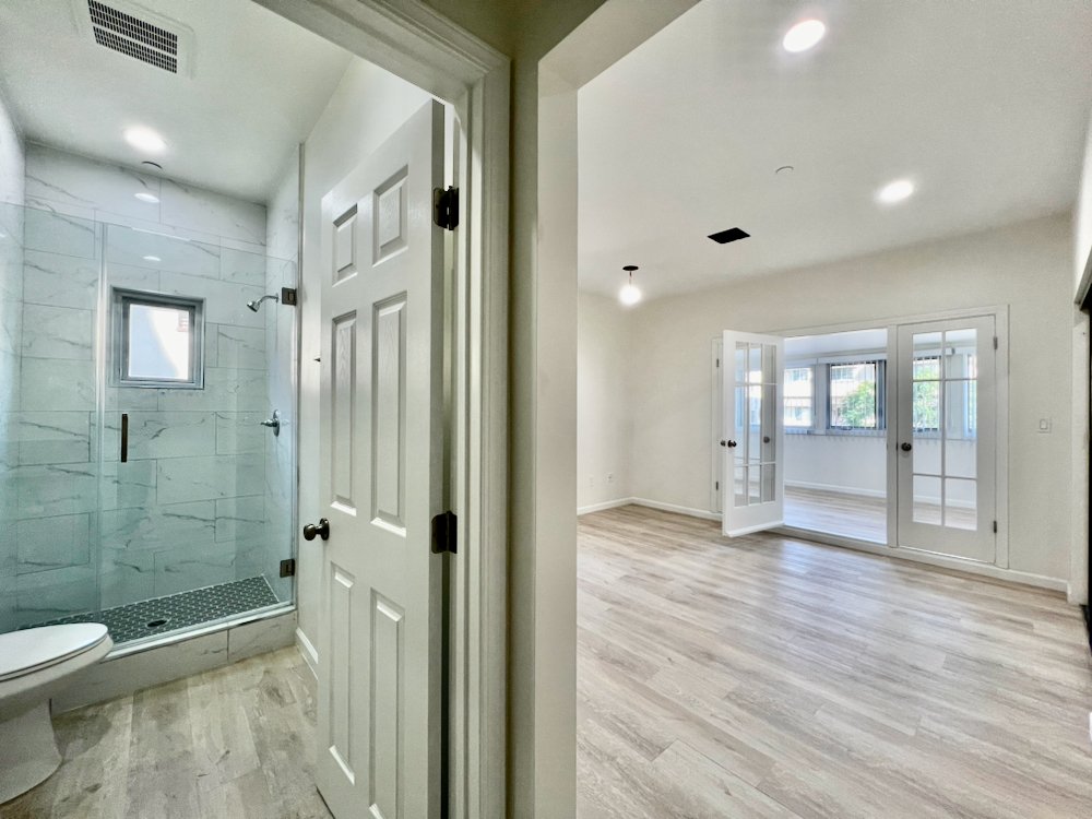 1409 N Hobart Blvd #103 - 20.jpeg