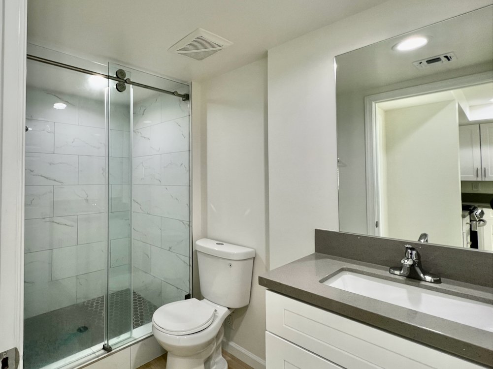 1409 N Hobart Blvd #202 - 9.jpeg