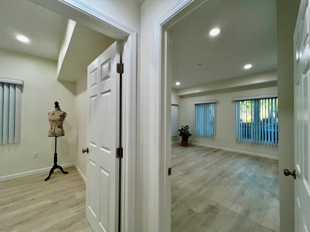 1409 N Hobart Blvd #101 Staged - 5.jpeg