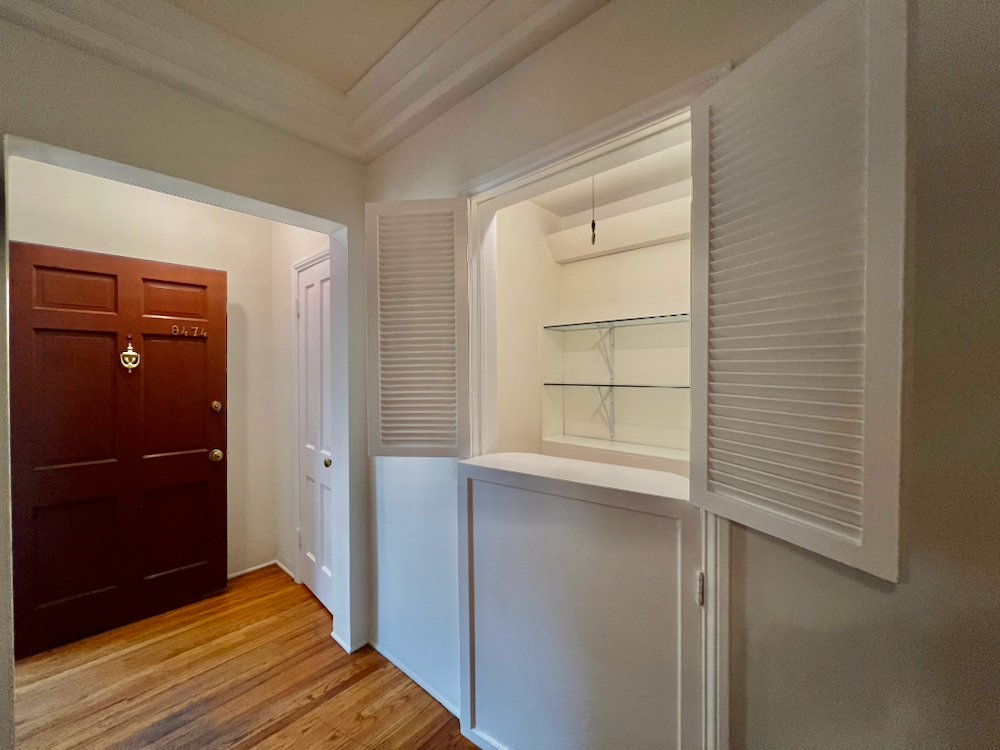 8474 Fountain Ave - 4.jpeg