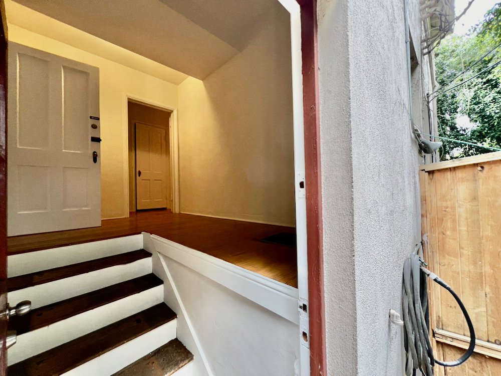8474 Fountain Ave - 12.jpeg