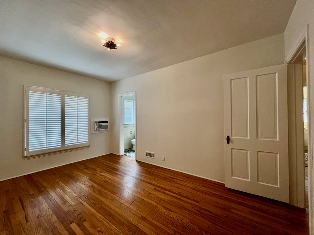 8474 Fountain Ave - 15.jpeg