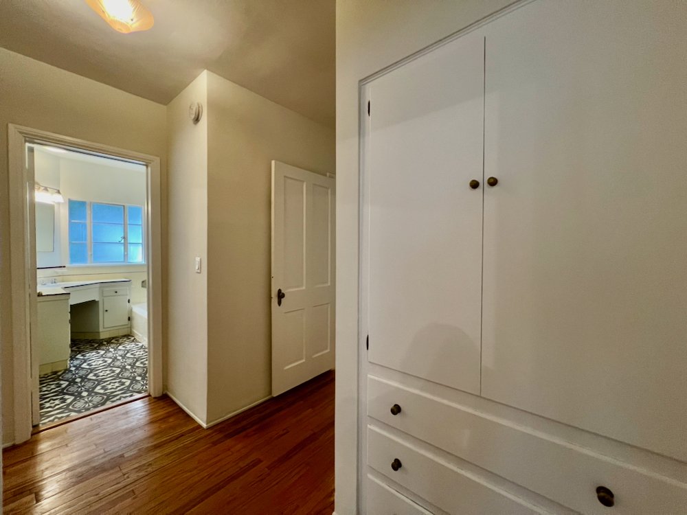 8474 Fountain Ave - 19.jpeg
