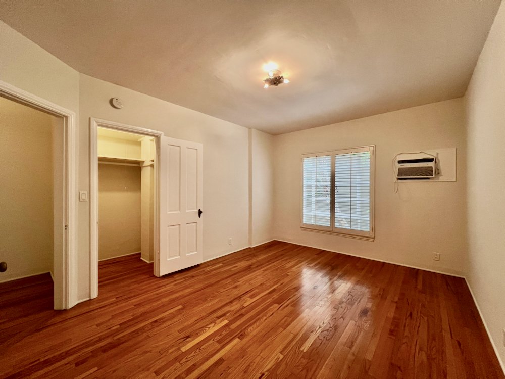 8474 Fountain Ave - 23.jpeg