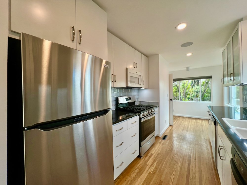 1843 Kilbourn St - 8.jpeg