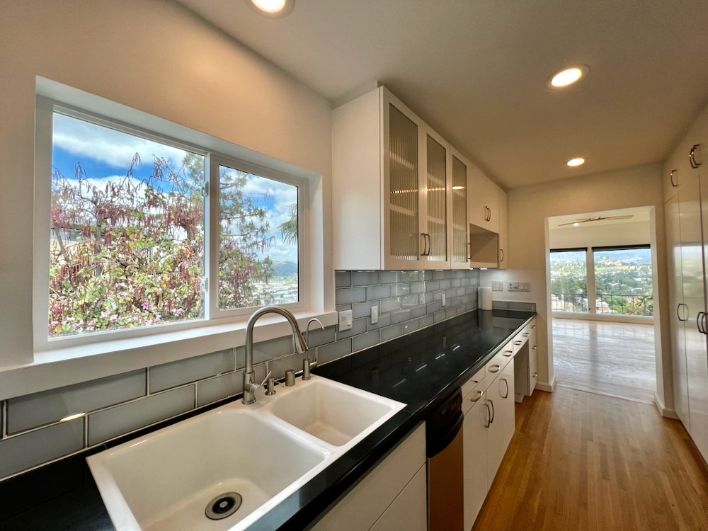 1843 Kilbourn St - 10.jpeg