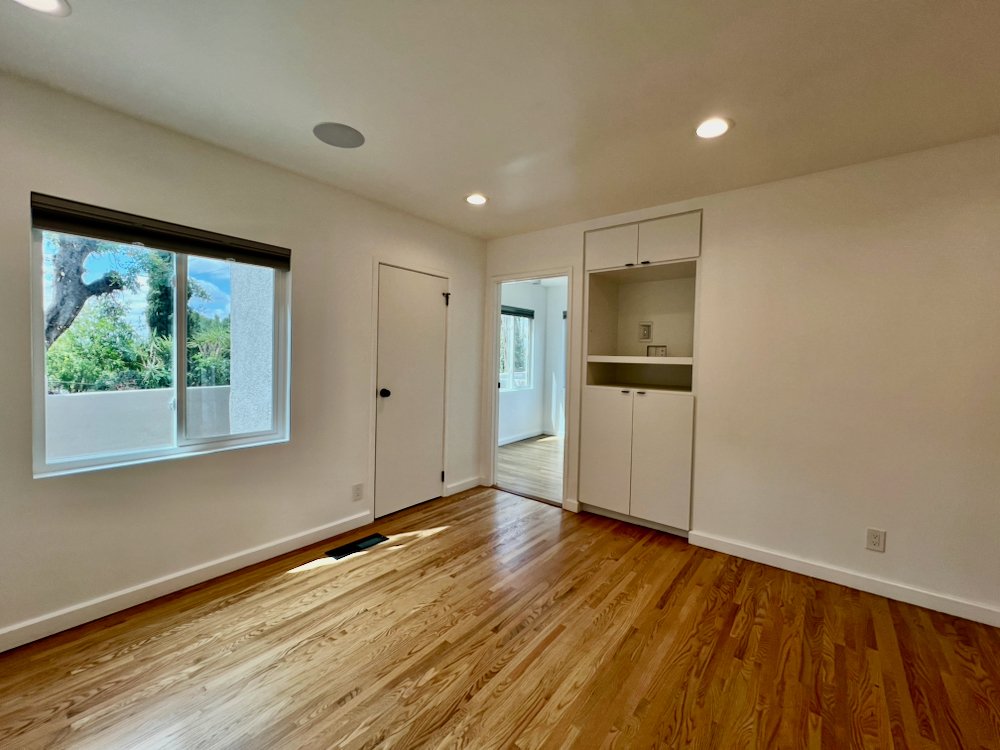 1843 Kilbourn St - 14.jpeg