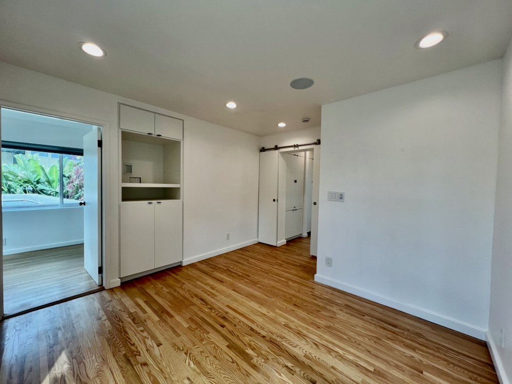 1843 Kilbourn St - 15.jpeg