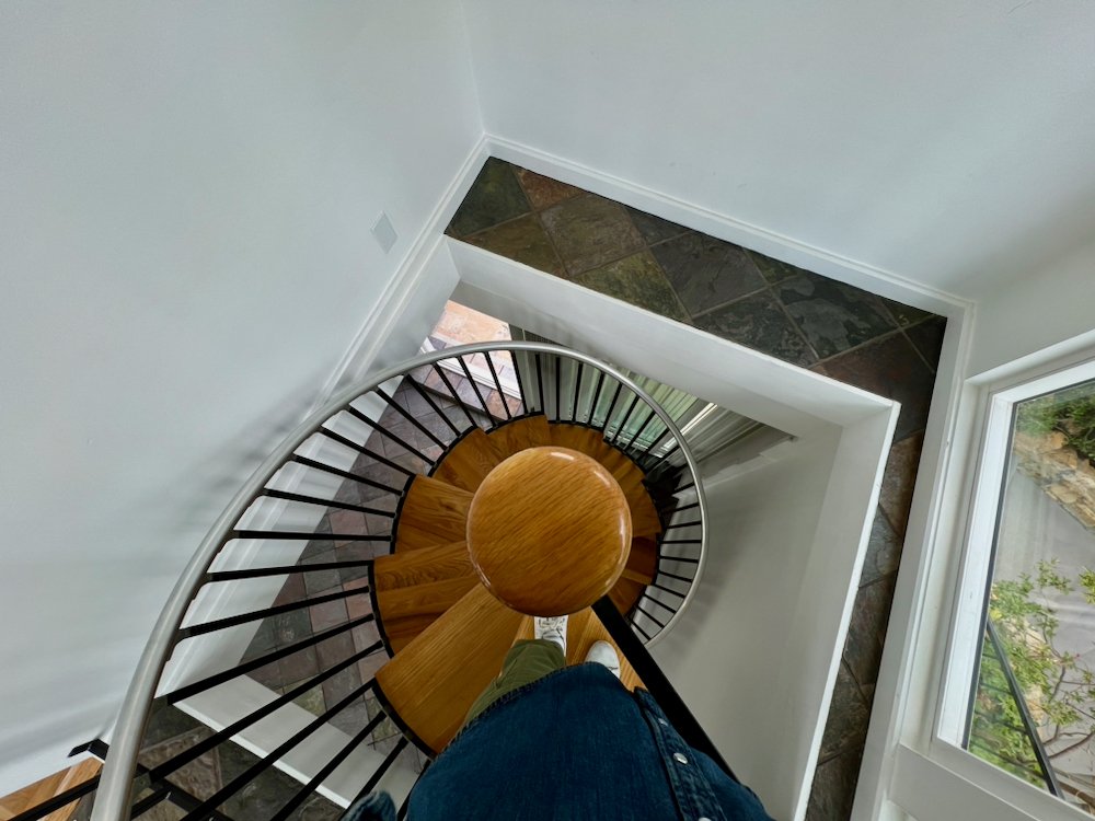 1843 Kilbourn St - 21.jpeg