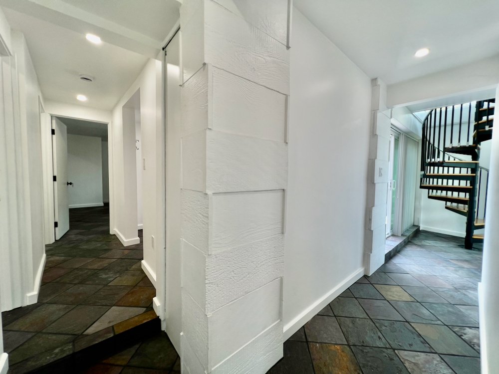 1843 Kilbourn St - 35.jpeg