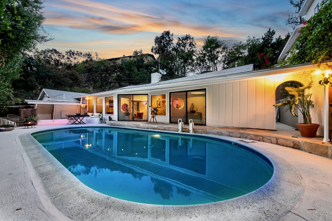 7495 Mulholland Dr final - 16.jpeg