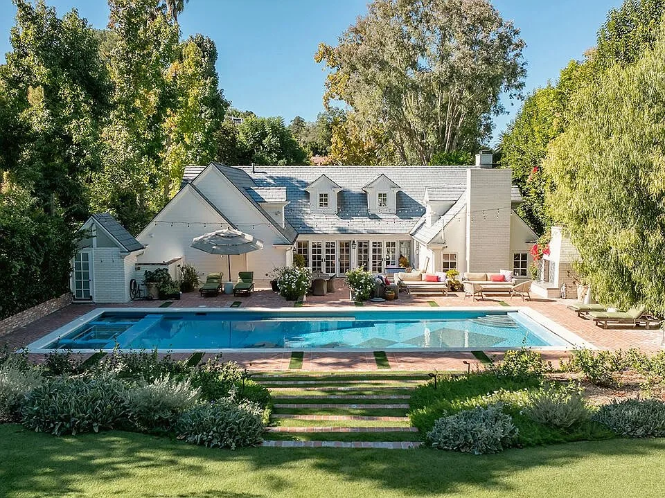 Just Sold: 4714 Balboa Ave