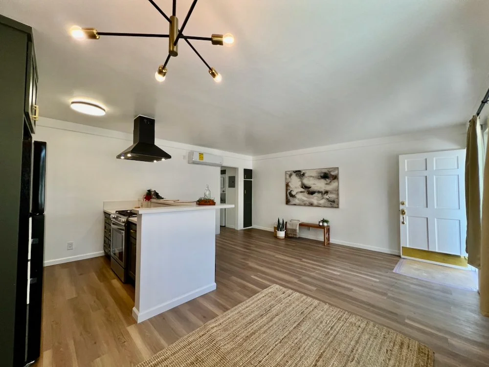 5819 Carlton Way #1 - 3.jpeg