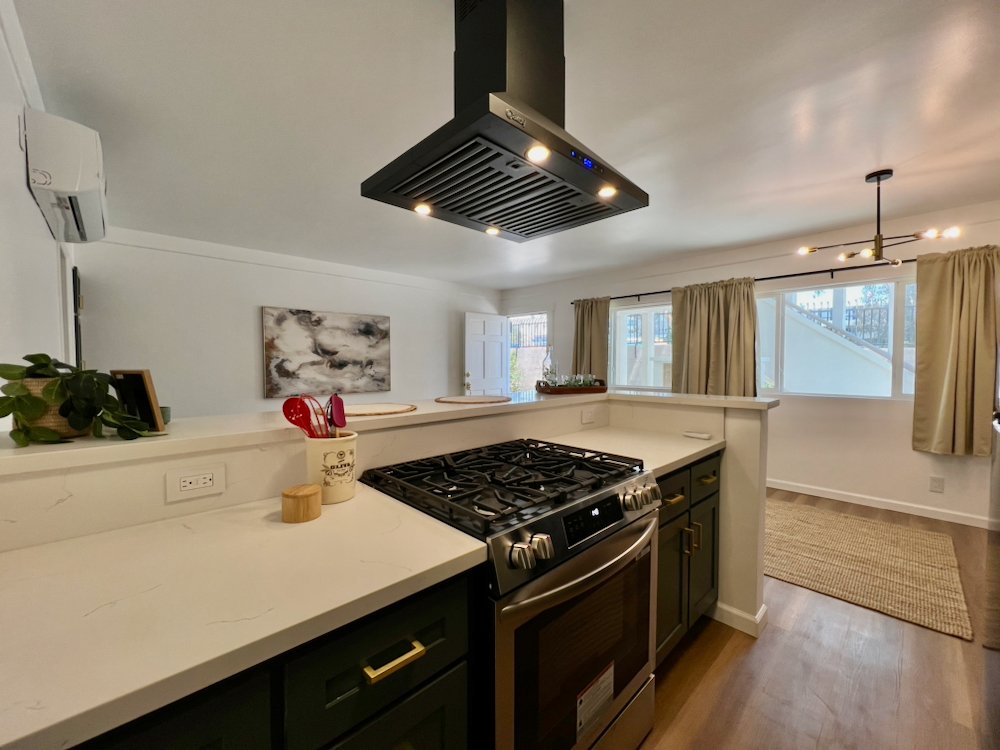 5819 Carlton Way #1 - 5.jpeg