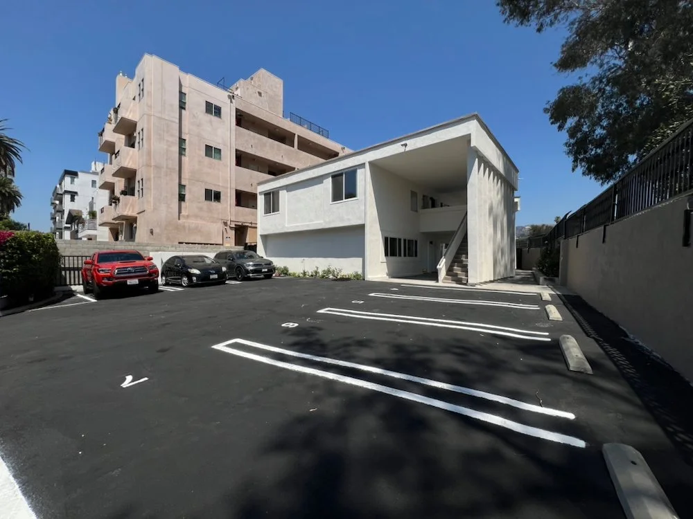 5819 Carlton Way #1 - 15.jpeg