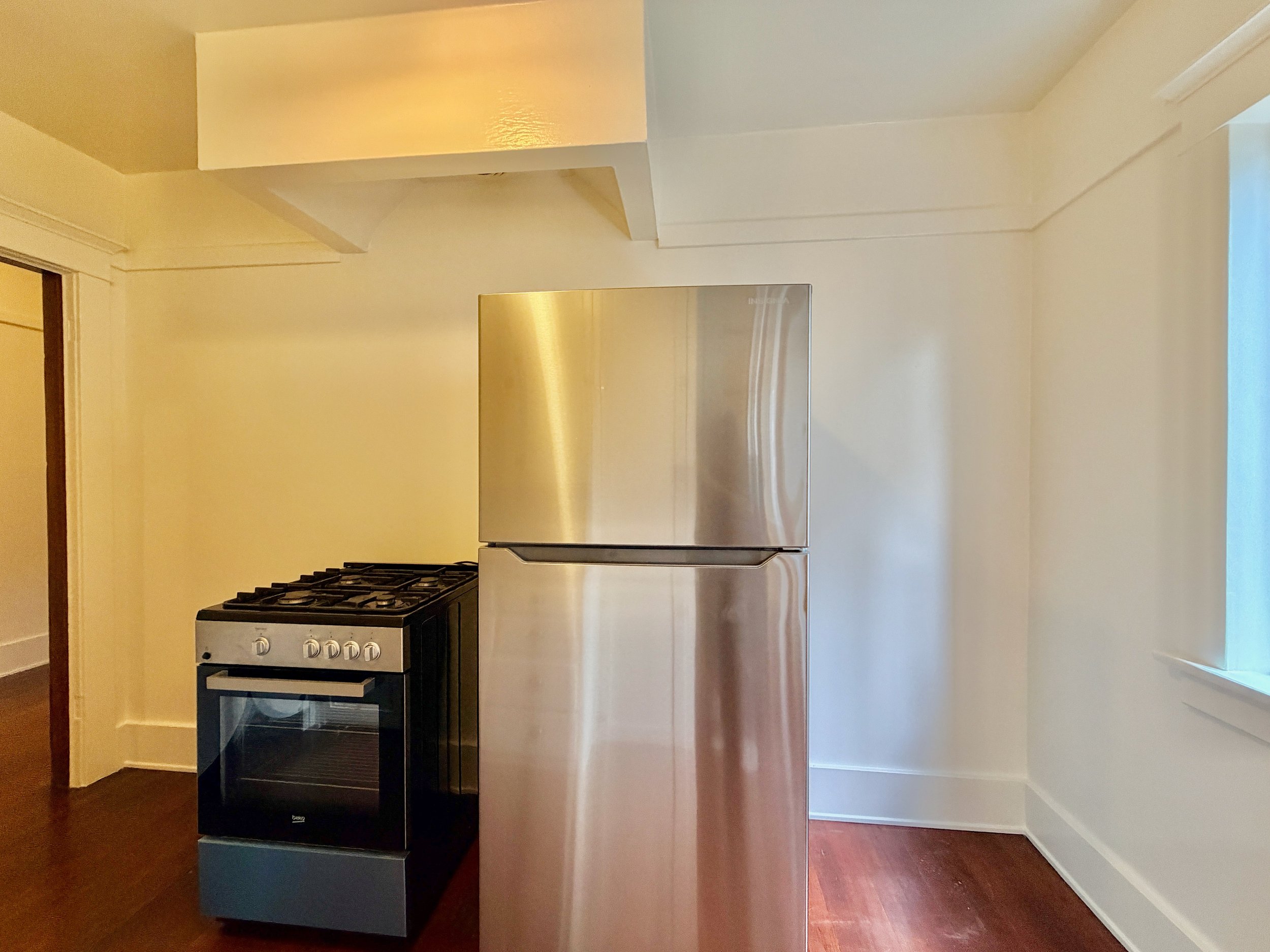 1110 Echo Park Ave - 5.jpeg