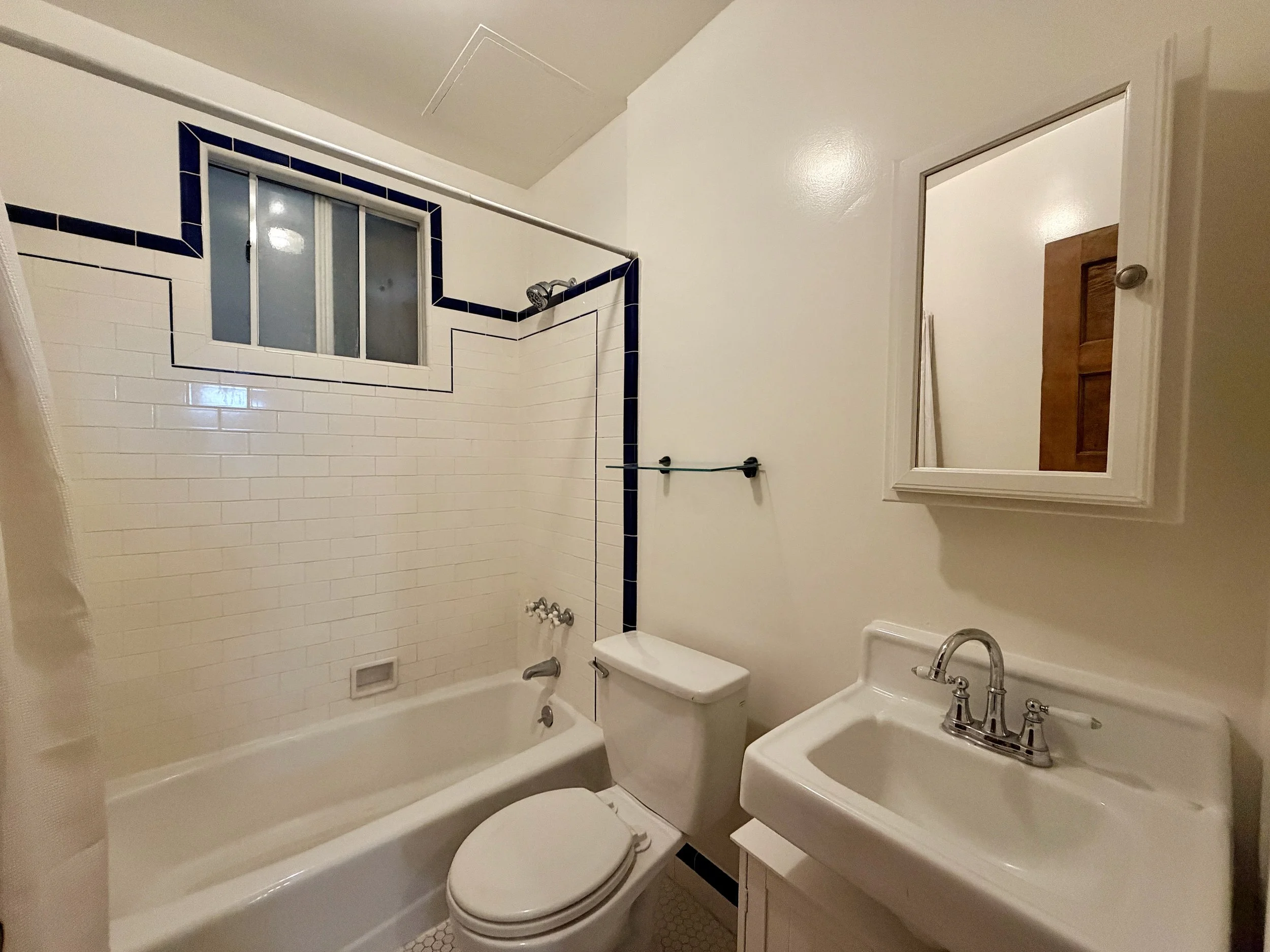 1110 Echo Park Ave - 6.jpeg