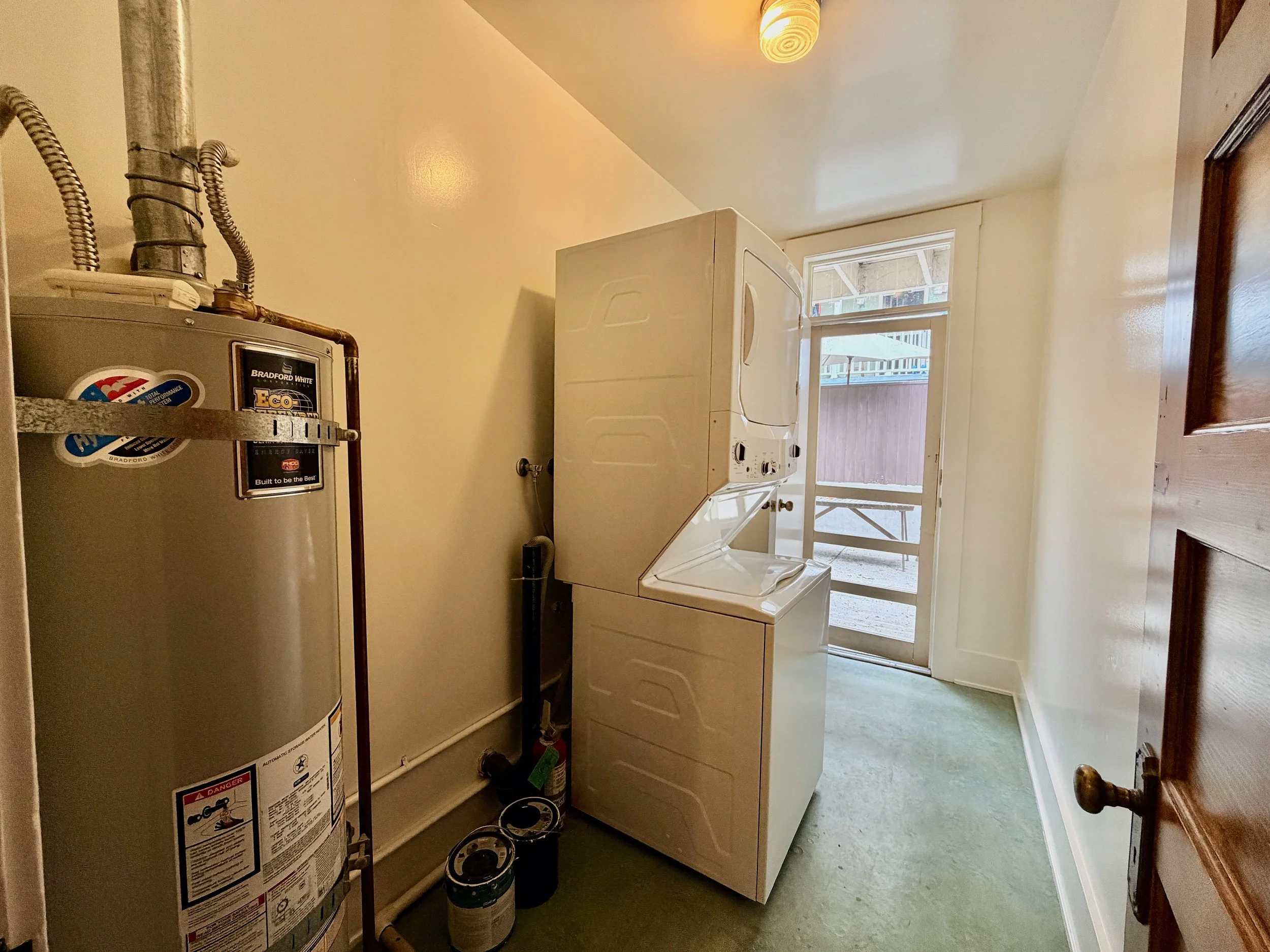 1110 Echo Park Ave - 8.jpeg