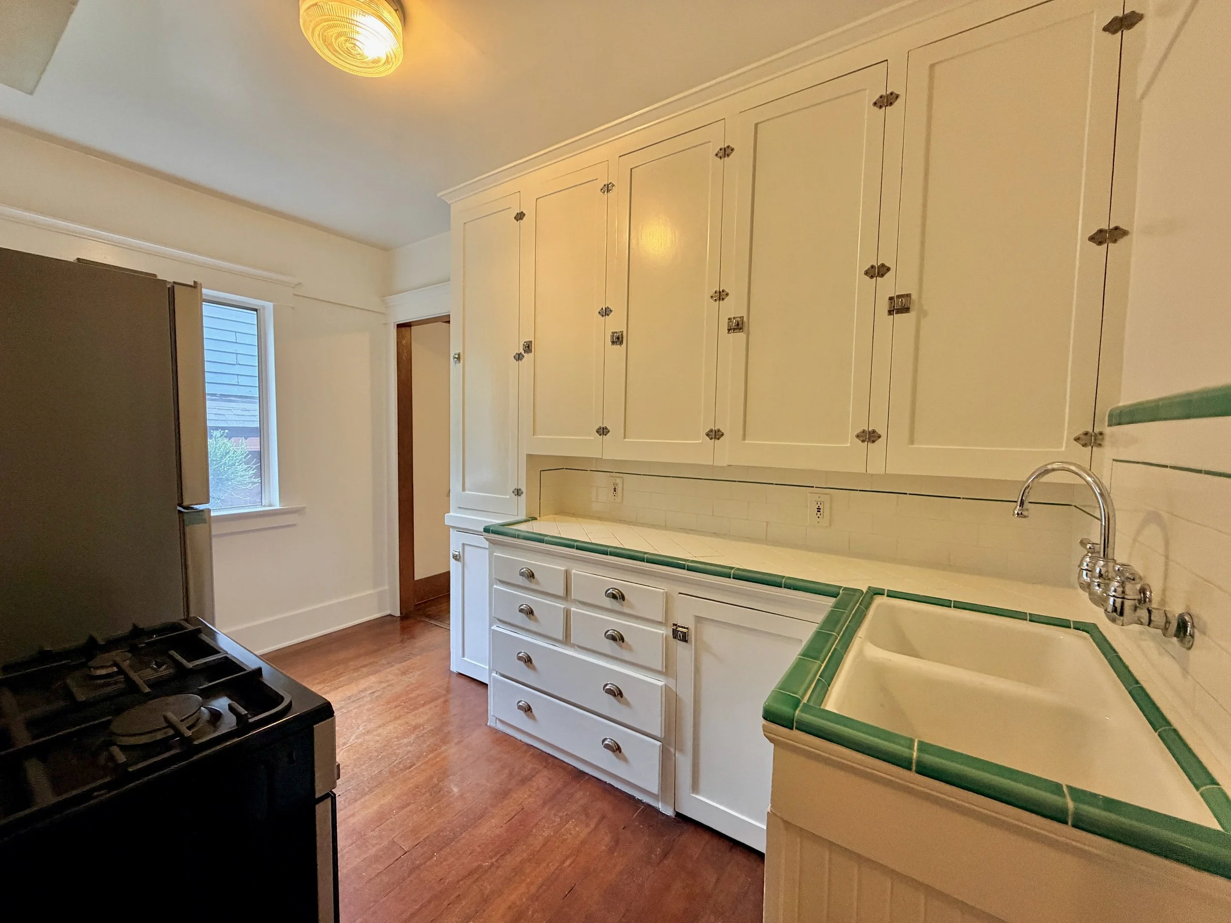 1110 Echo Park Ave - 13.jpeg