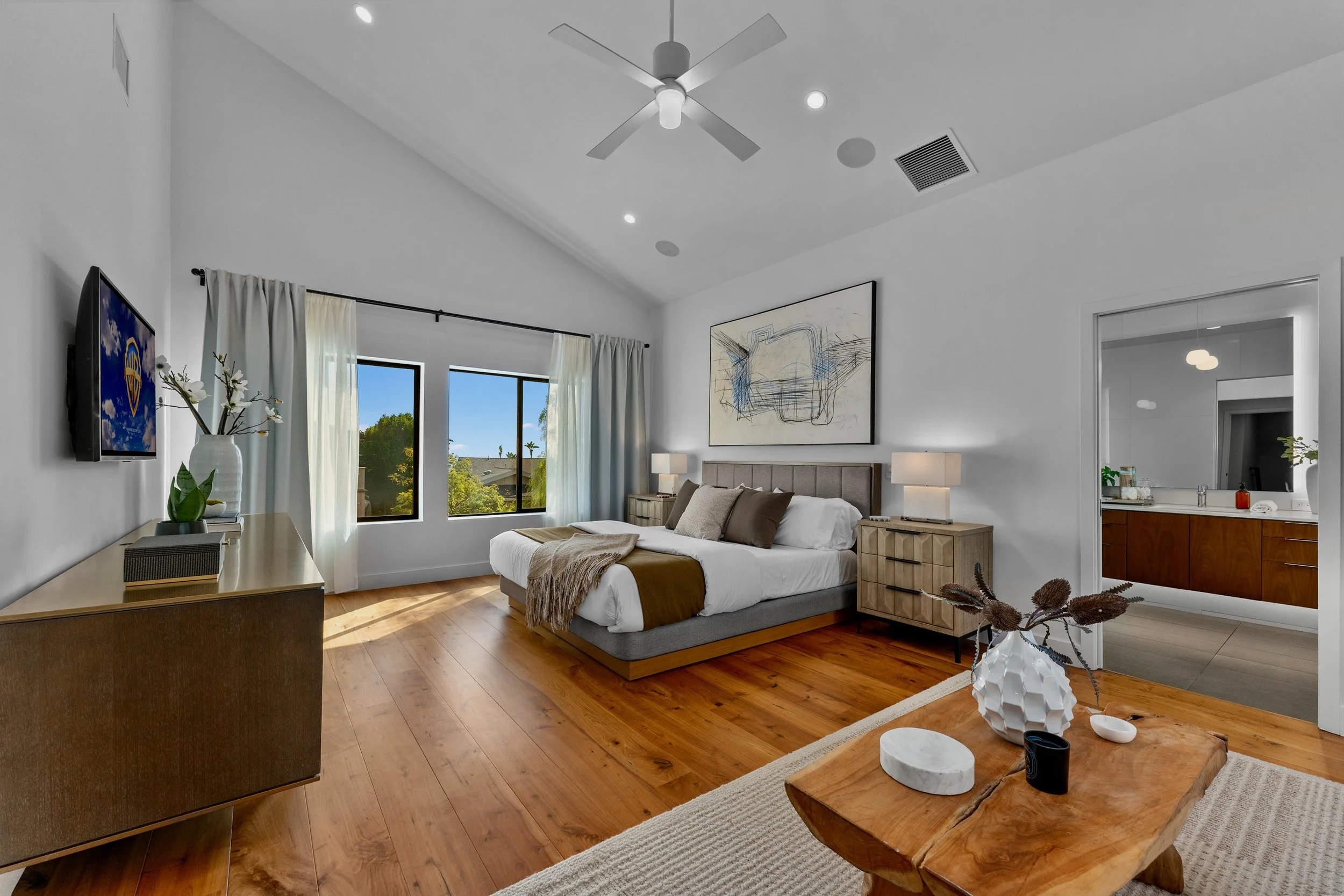 6435 Innsdale Drive  - 19.jpeg