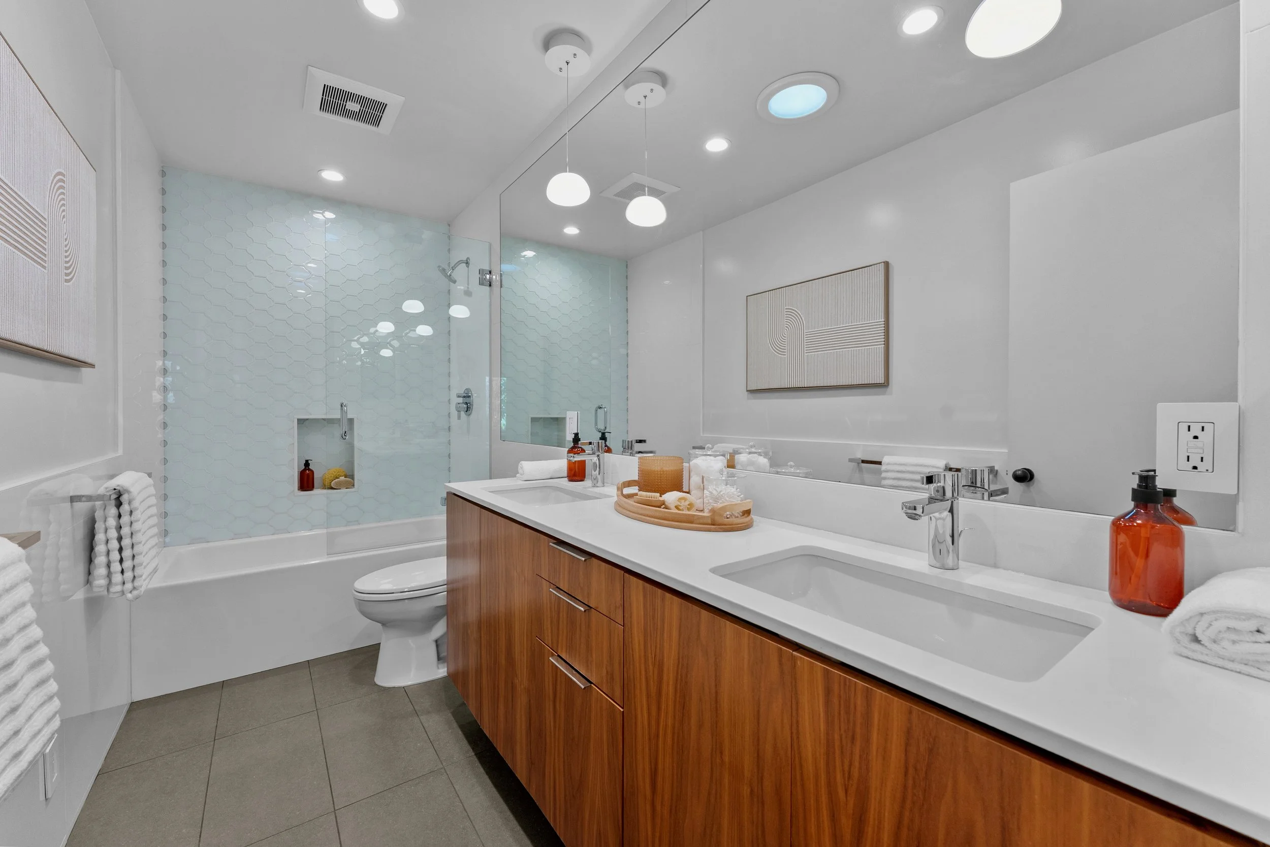 6435 Innsdale Drive  - 29.jpeg