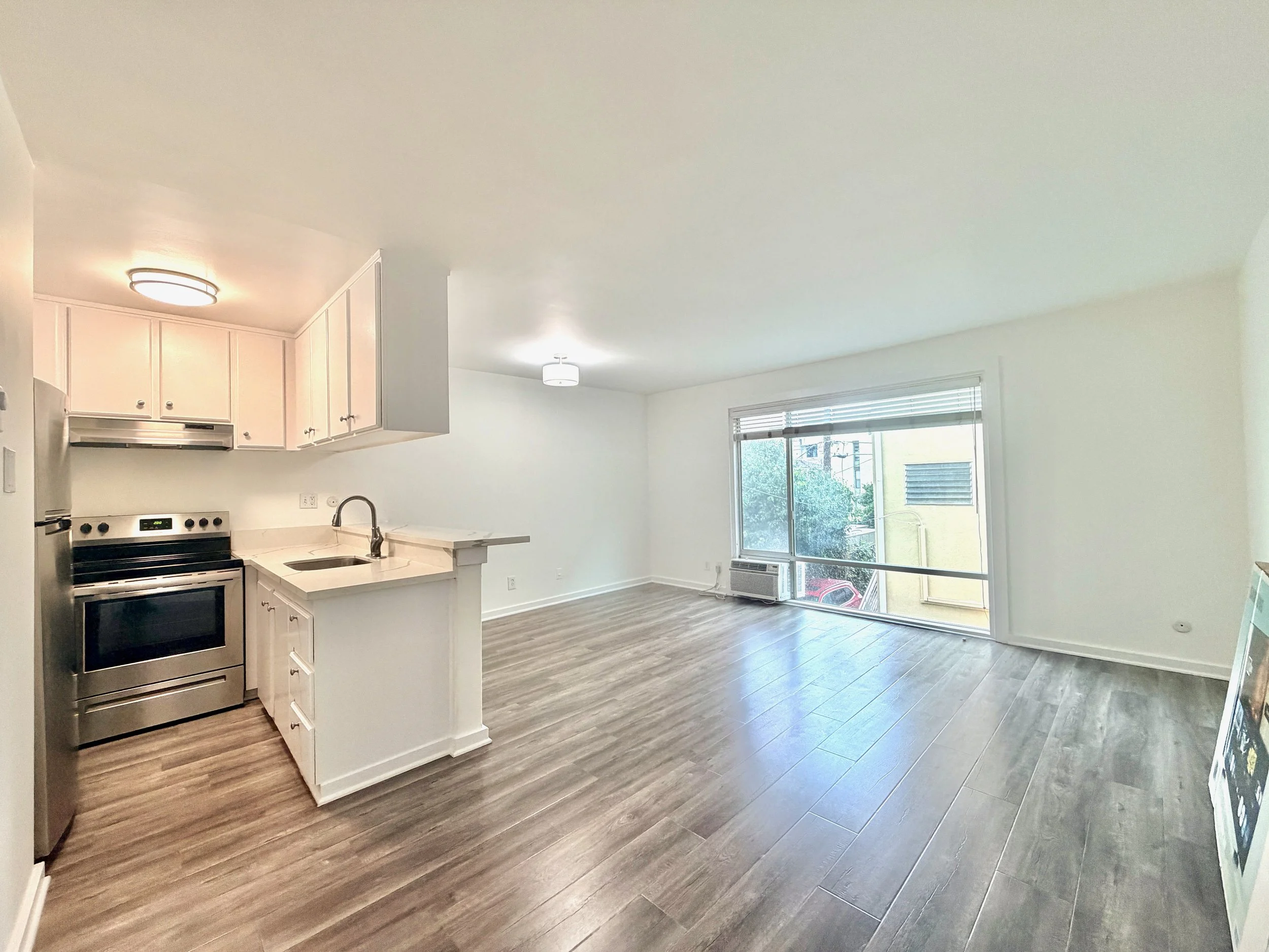 5805 W 8th St #210 - 2.jpeg