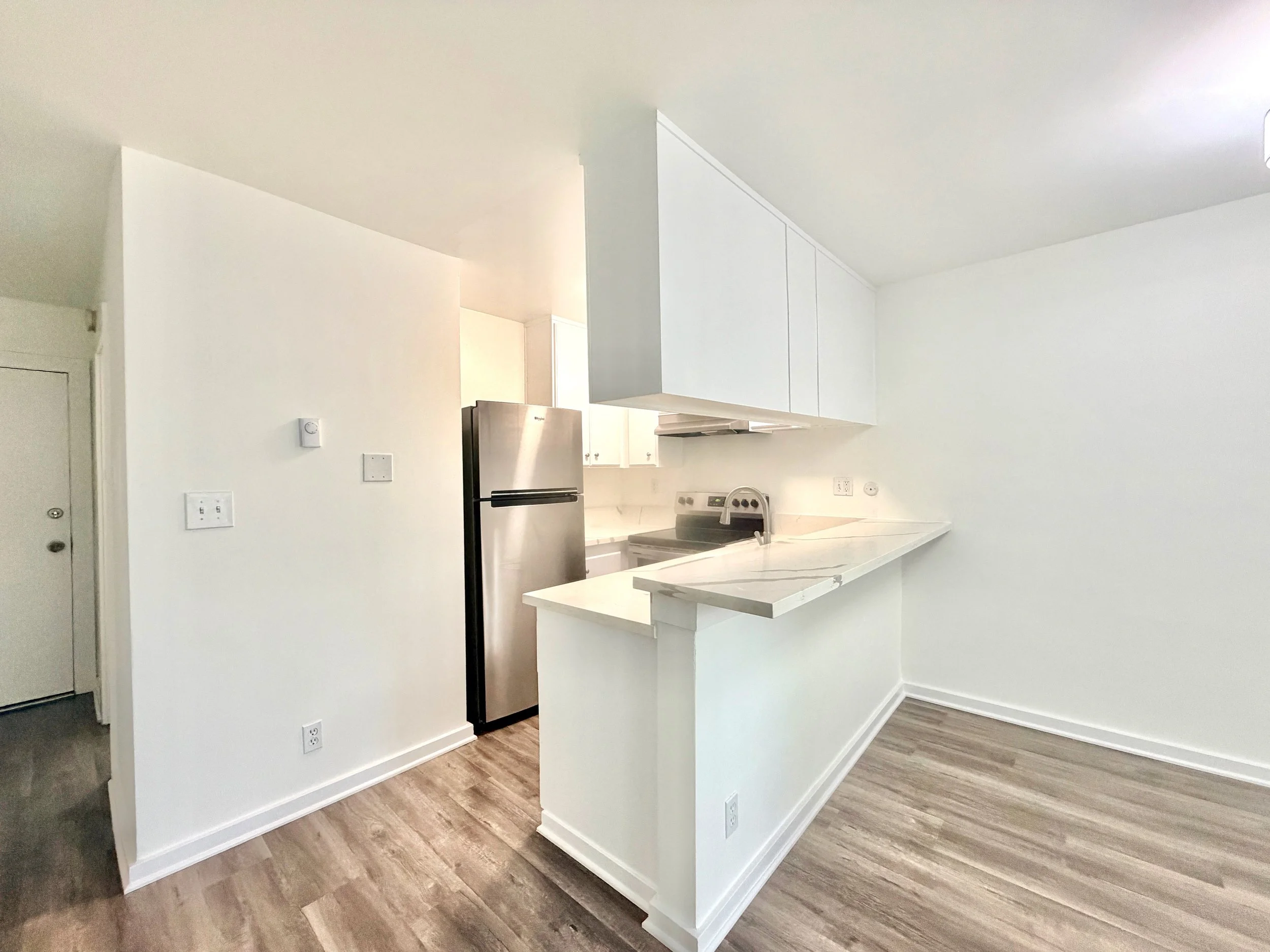 5805 W 8th St #210 - 6.jpeg