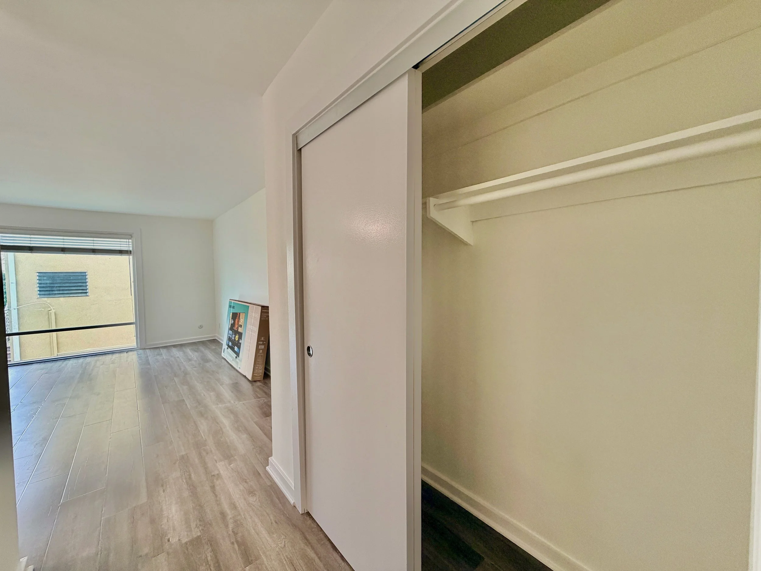 5805 W 8th St #210 - 13.jpeg