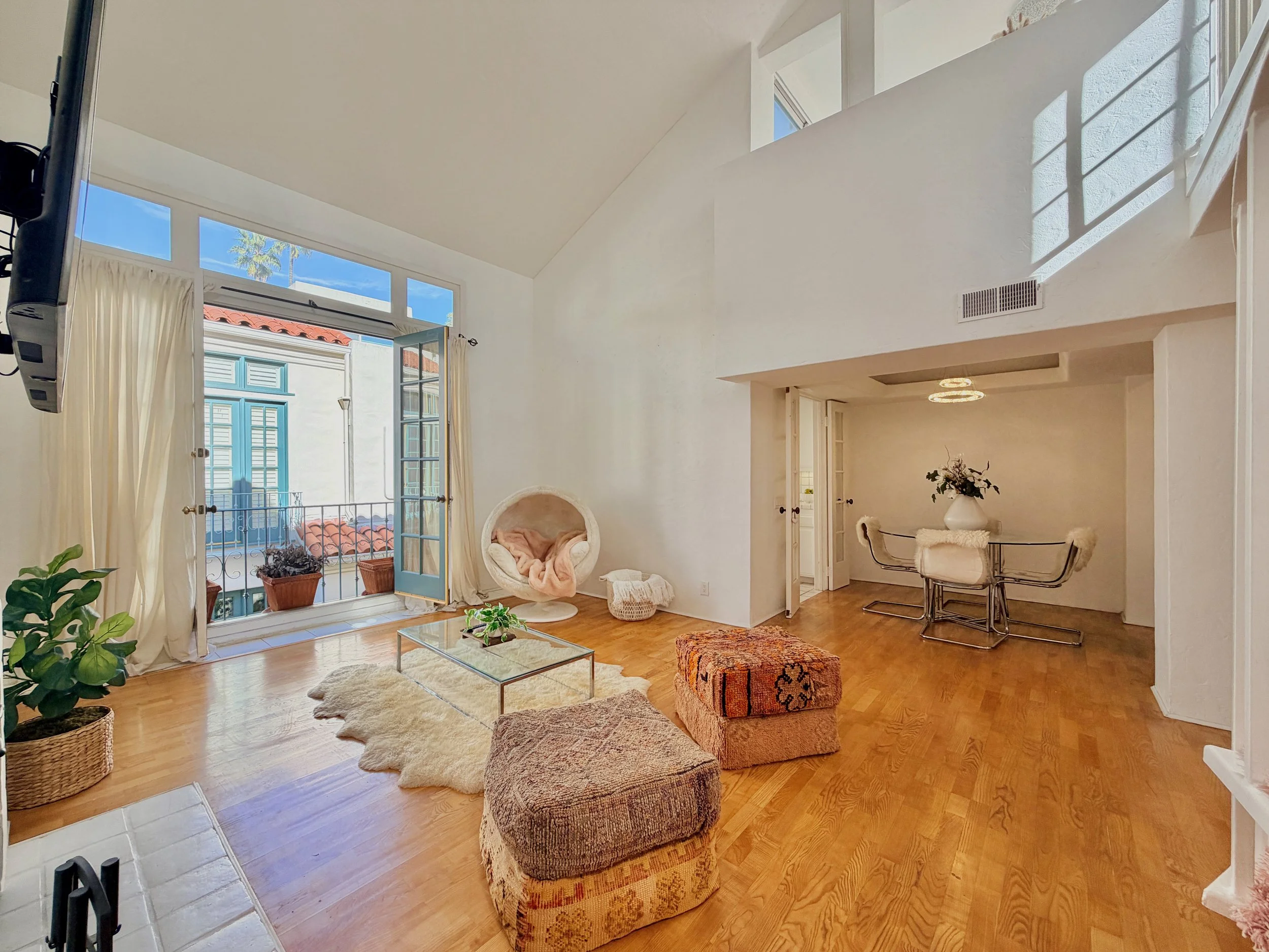 1123 Flores #14 - 1.jpeg