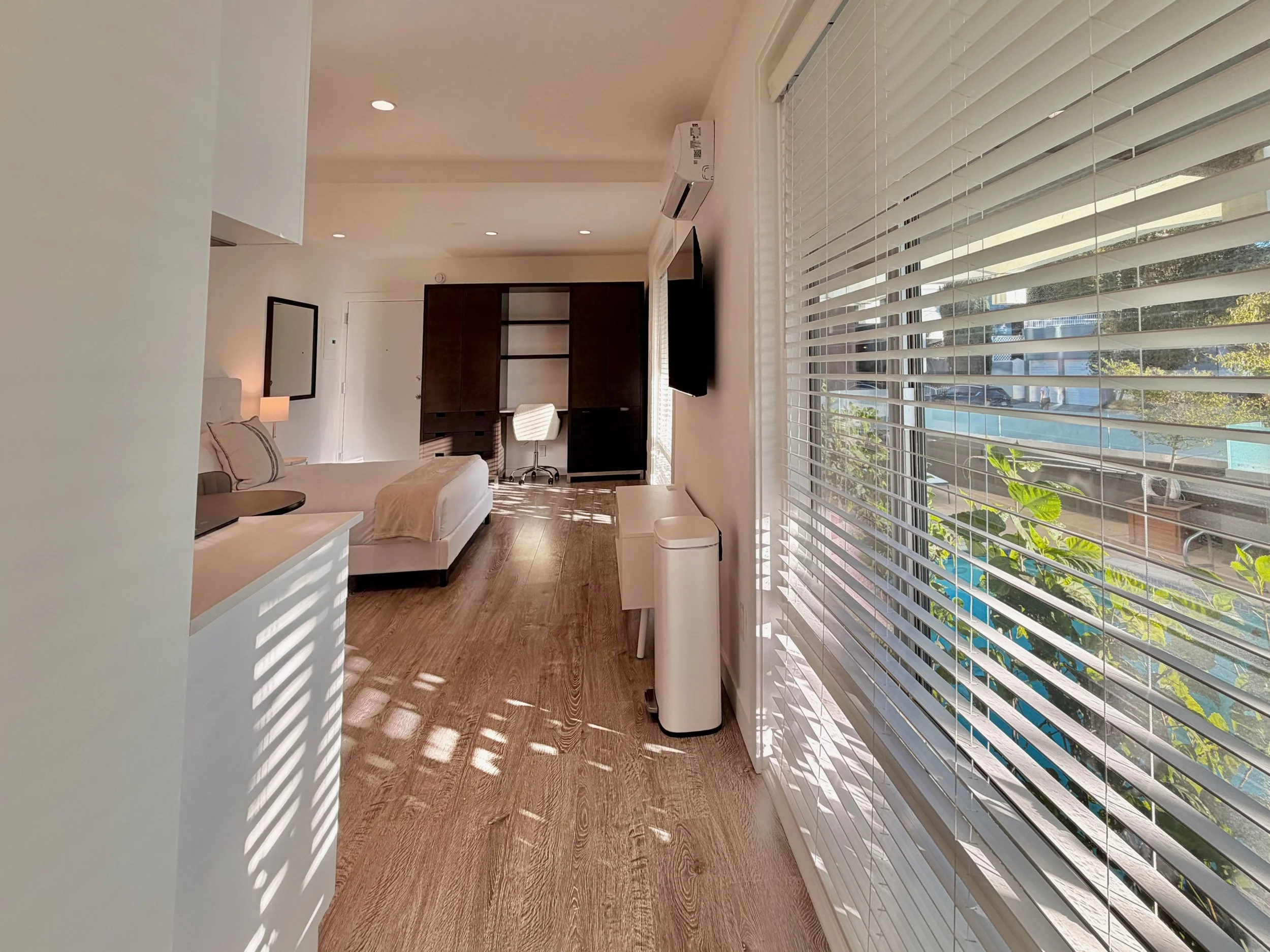 8505 W 8th St #100 - 9.jpeg