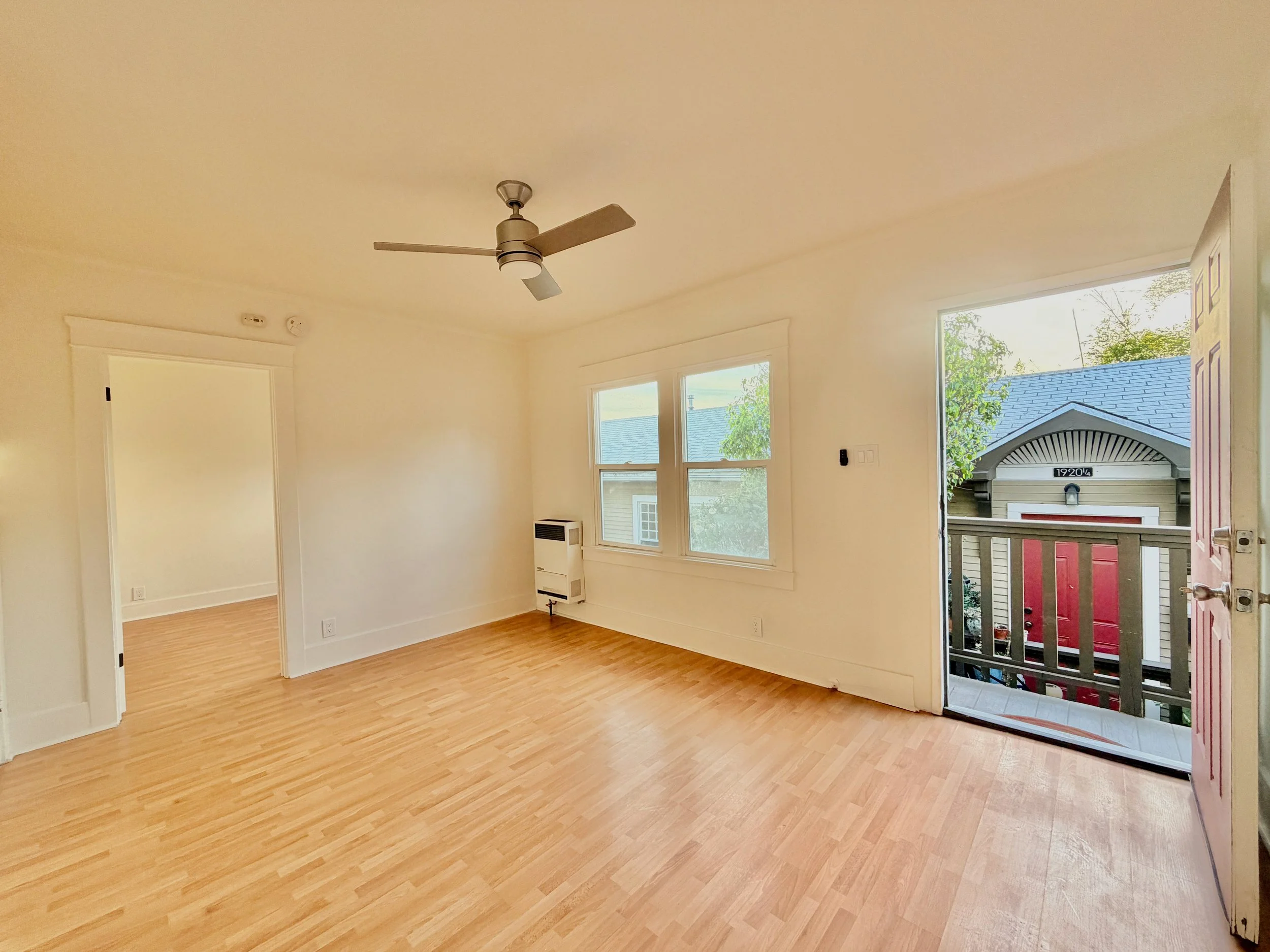 1922 1-4 Preston Ave - 5.jpeg