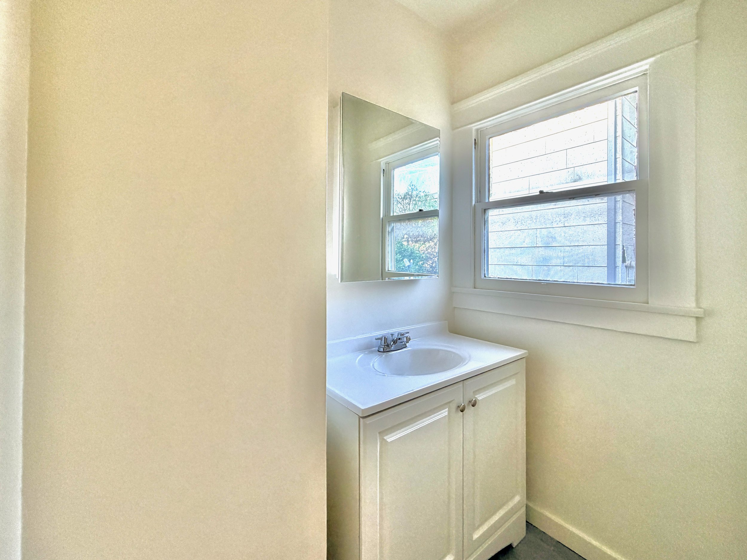 1922 1-4 Preston Ave - 12.jpeg