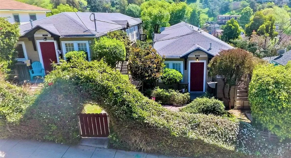 1922 1-4 Preston Ave - 24.jpeg